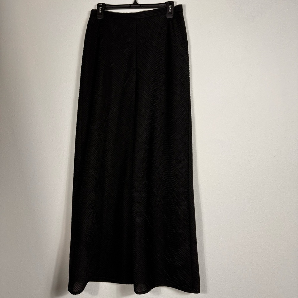 Black A-line Maxi Skirt for Night Out